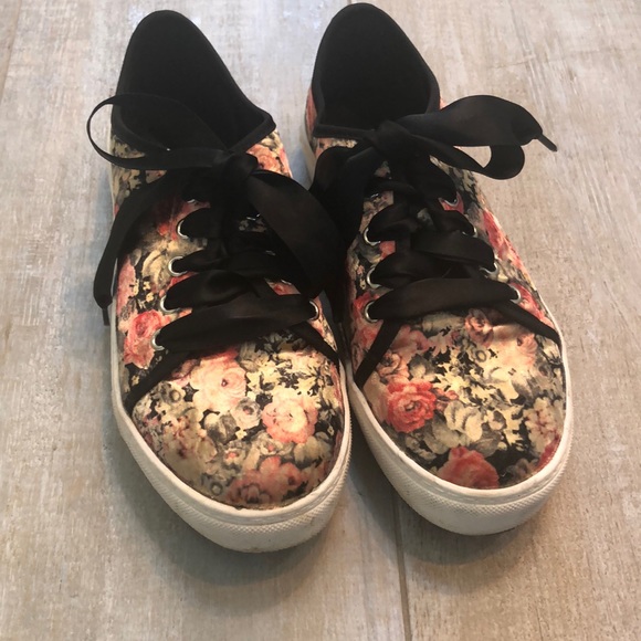 Dirty Laundry Shoes Velvet Platform Sneakers By Dirty Laundry